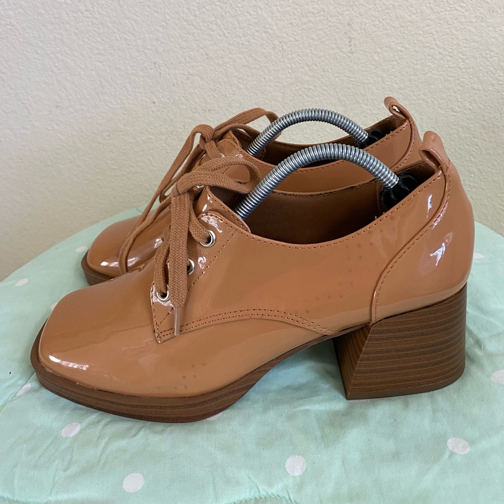 NWT Soda Square Toe Womens shoes size 8.5